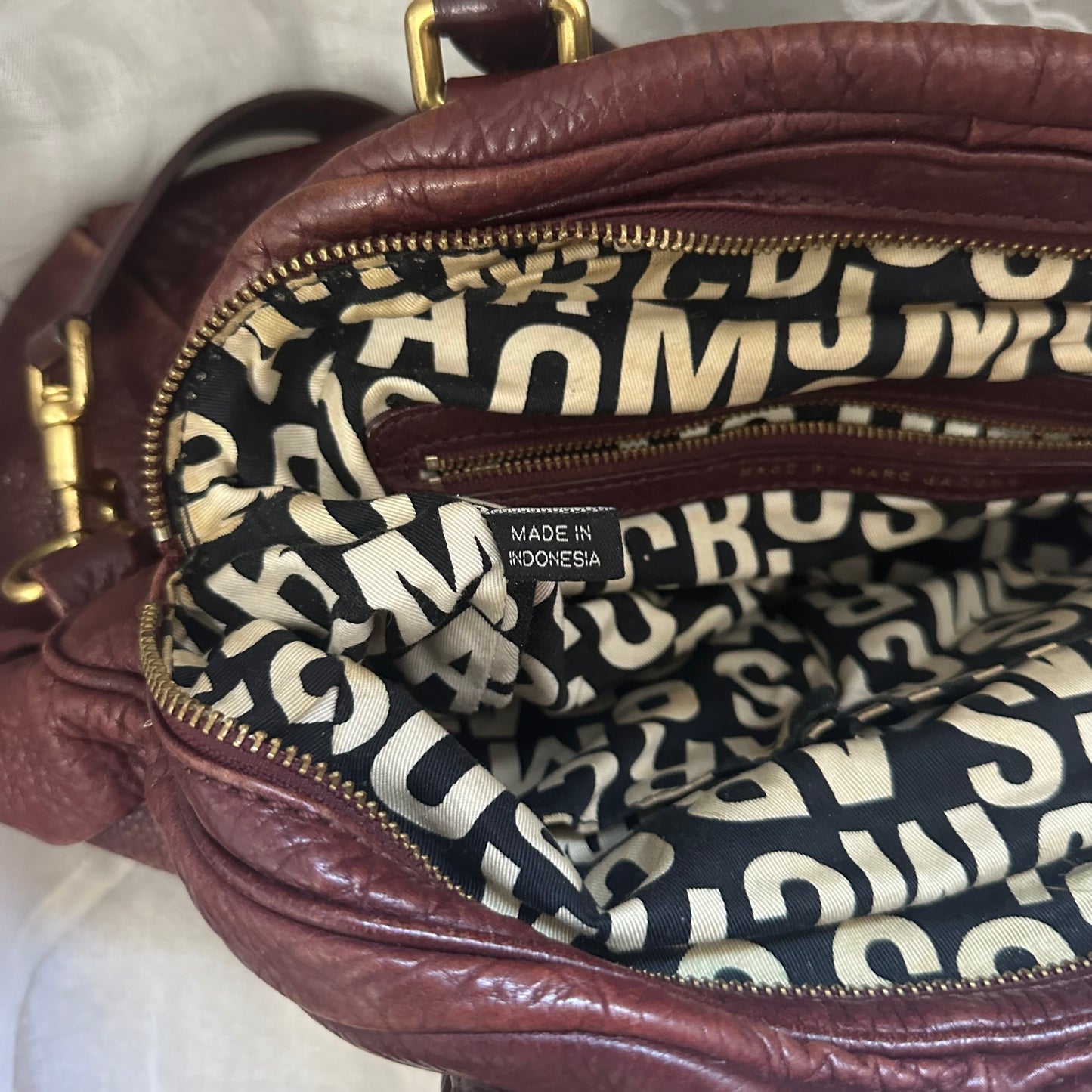 marc by marc jacobs large groovee in chocolate