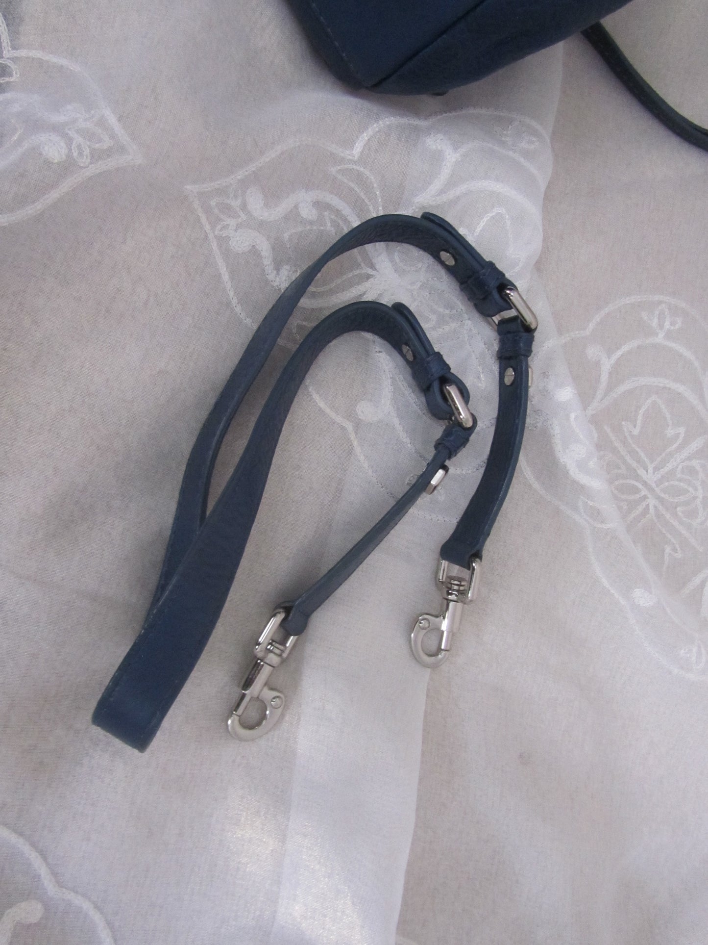 marc by marc jacobs vintage navy blue baby groovee