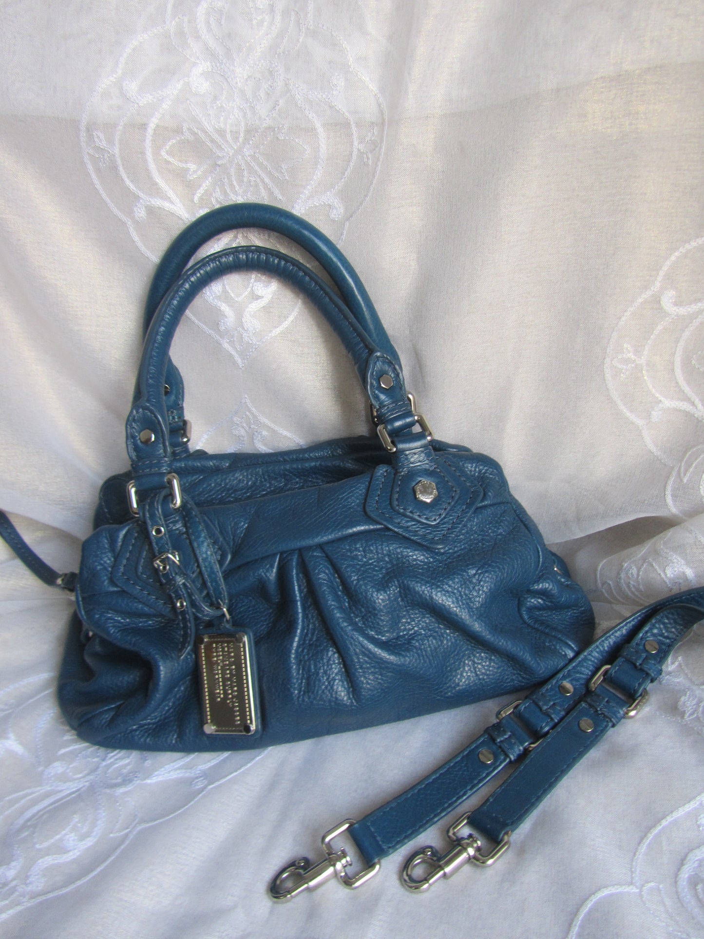 marc by marc jacobs vintage navy blue baby groovee