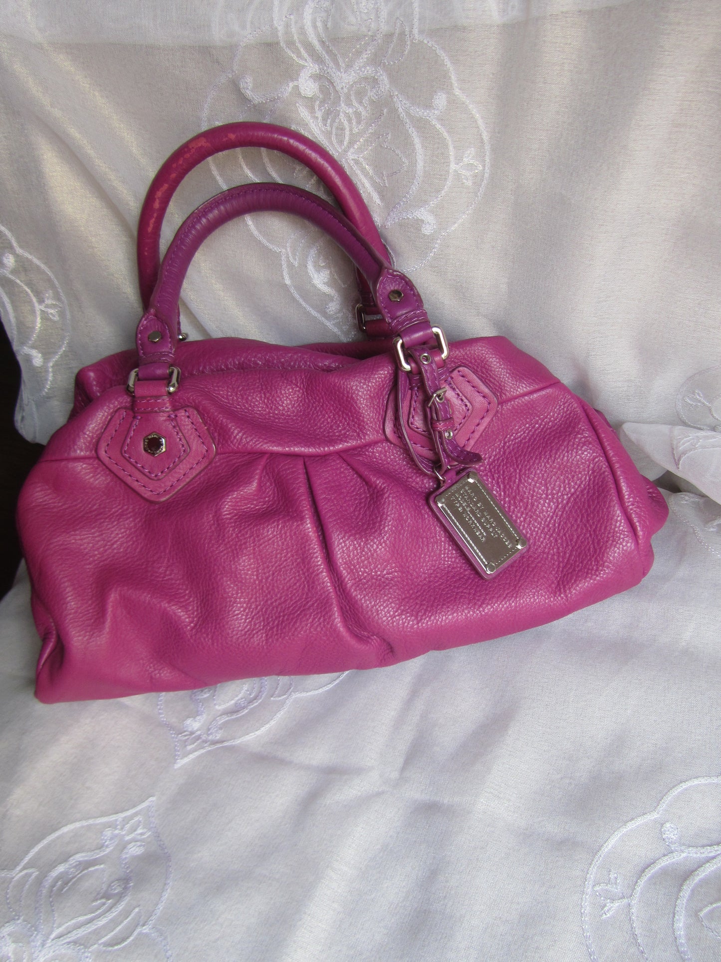 marc by marc jacobs vintage large groovee in magenta