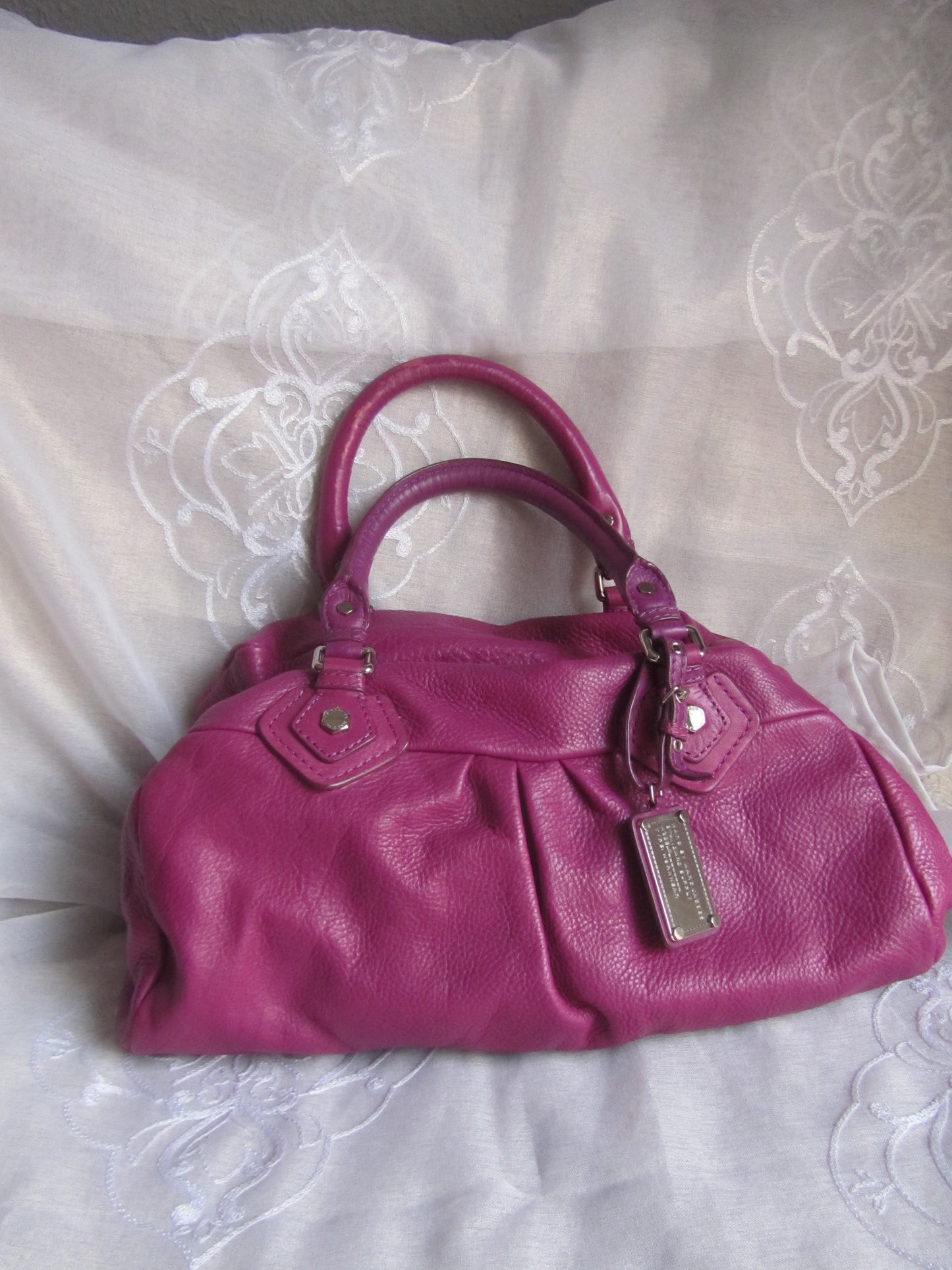 marc by marc jacobs vintage large groovee in magenta