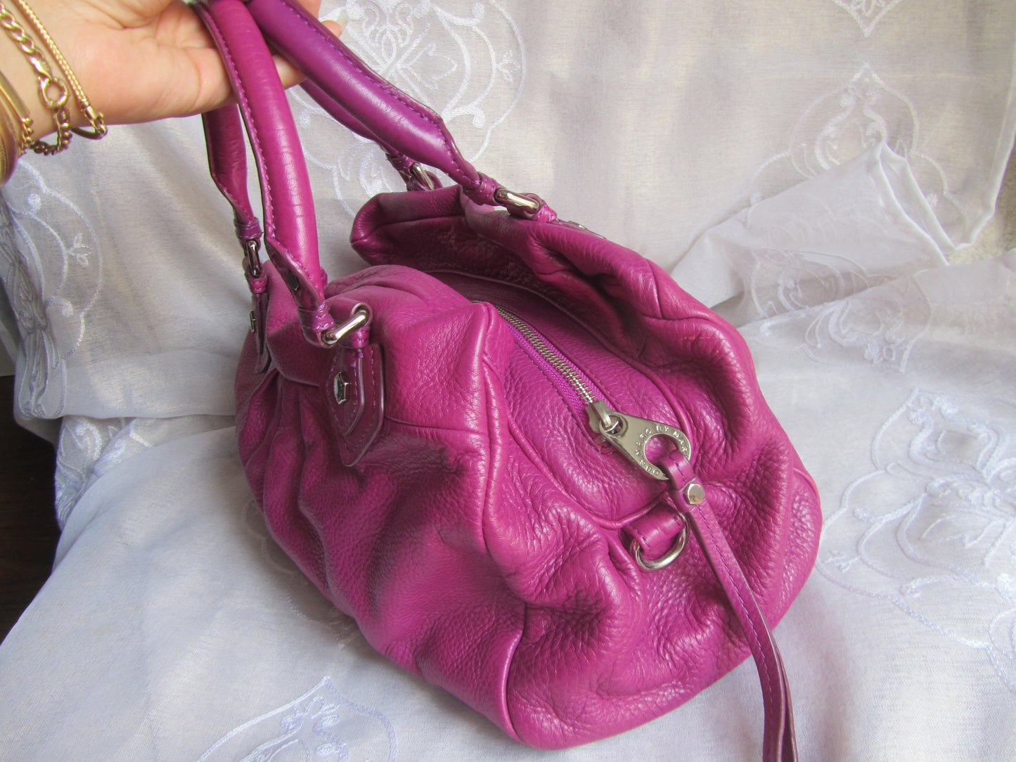 marc by marc jacobs vintage large groovee in magenta