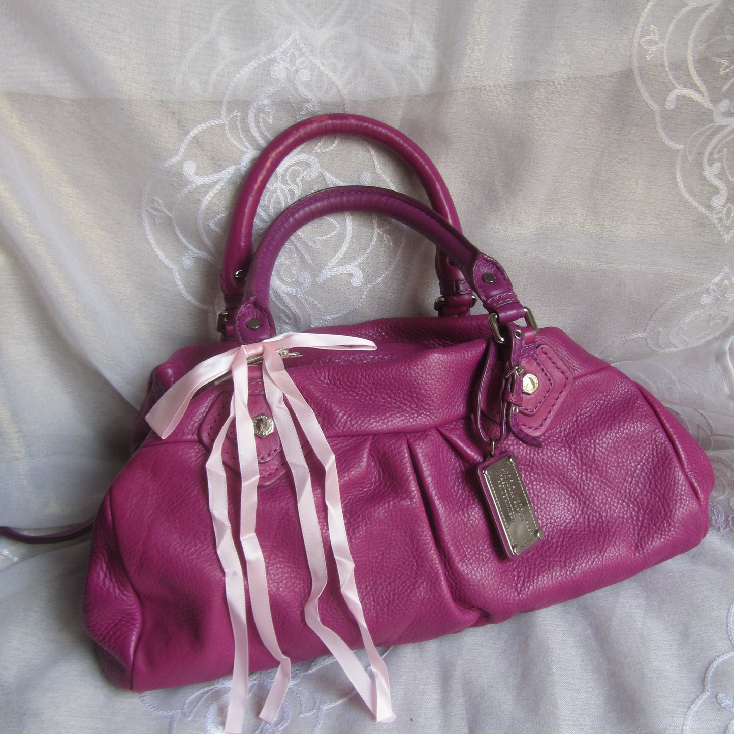 marc by marc jacobs vintage large groovee in magenta