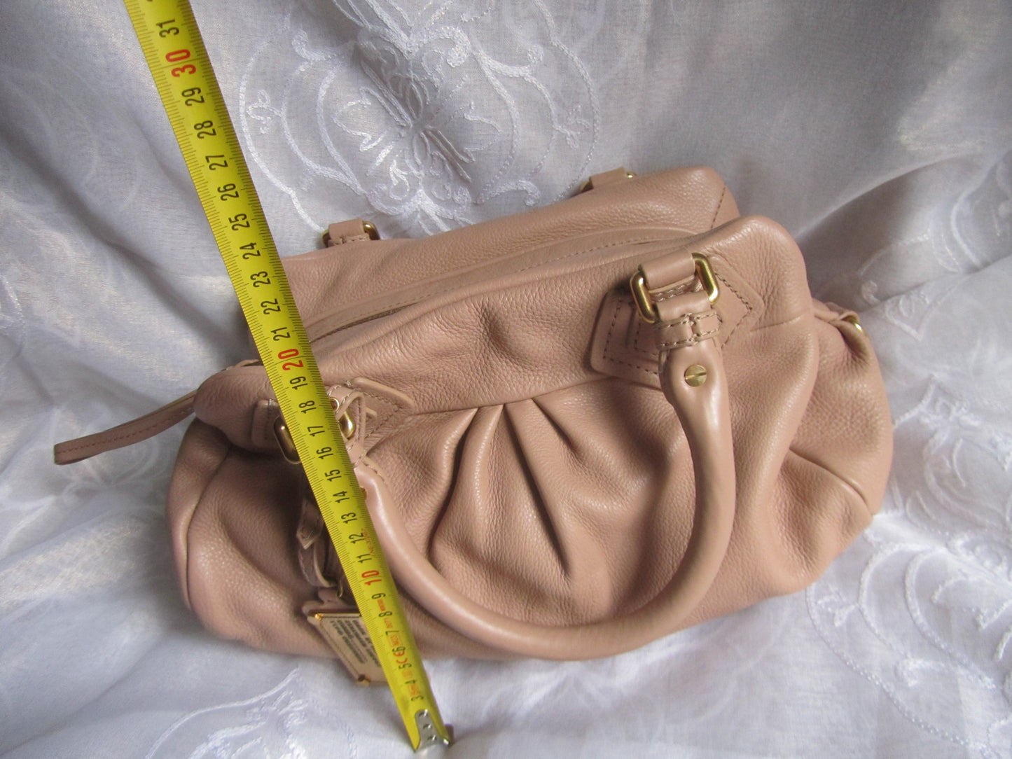 marc by marc jacobs beige baby groovee bag