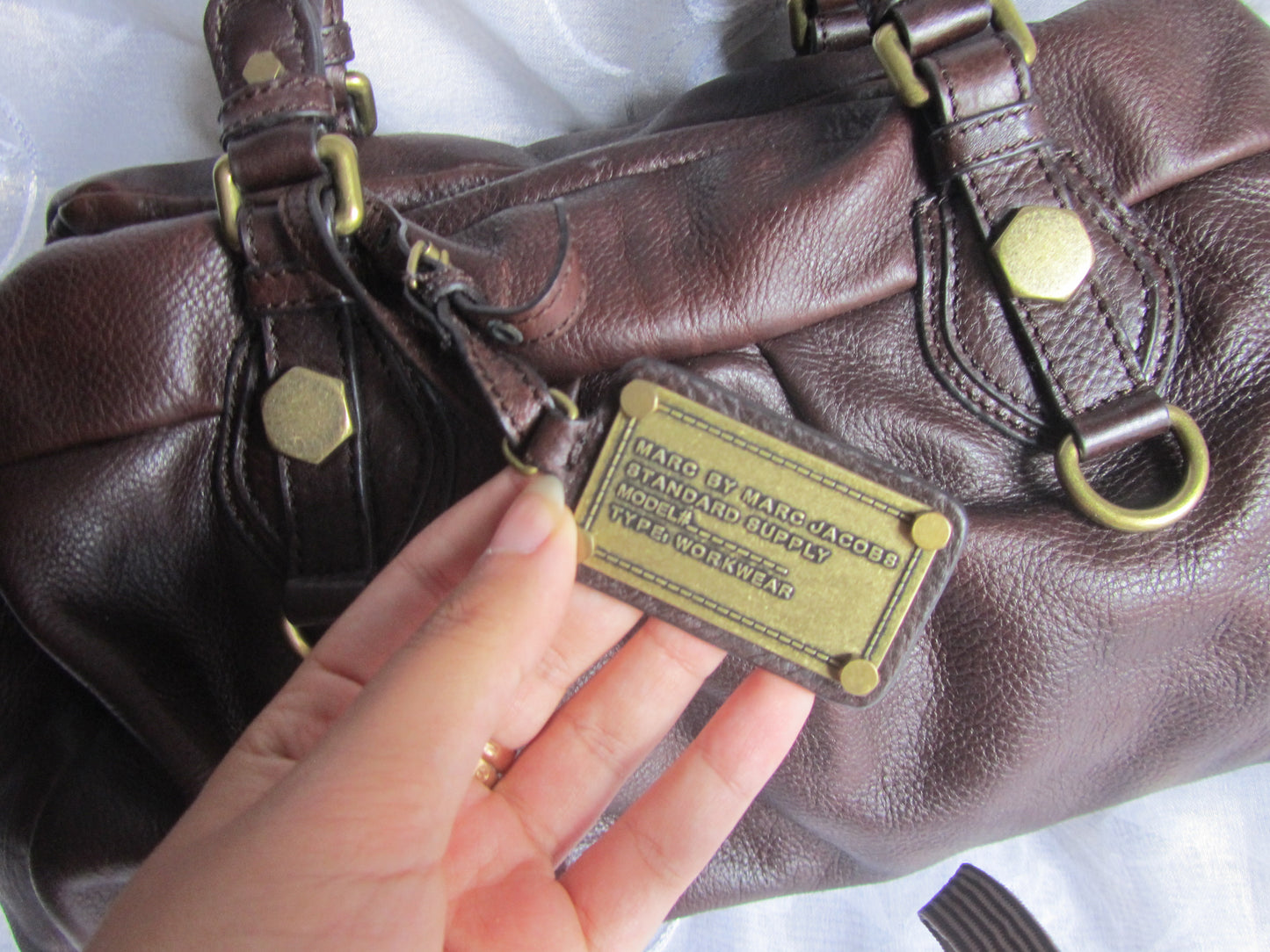 marc by marc jacobs chocolate brown leather bag