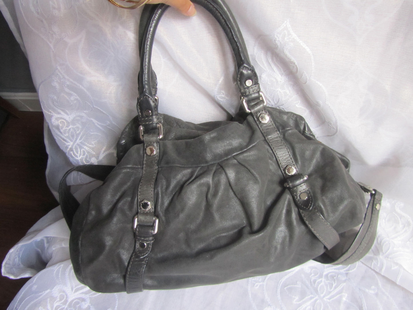 marc by marc jacobs grunge leather bag in dark grey