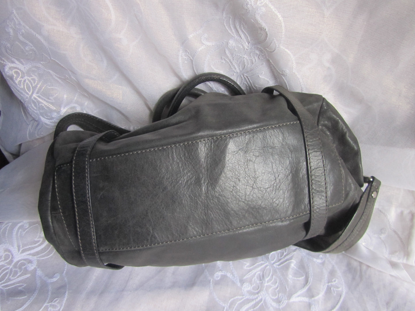 marc by marc jacobs grunge leather bag in dark grey