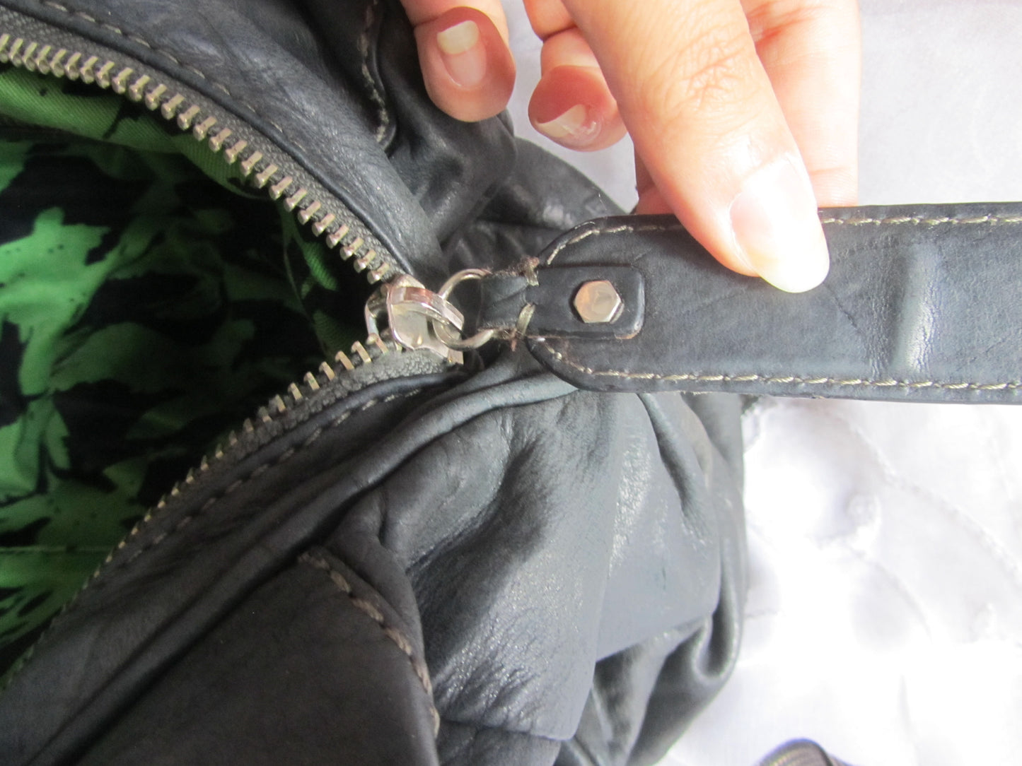 marc by marc jacobs grunge leather bag