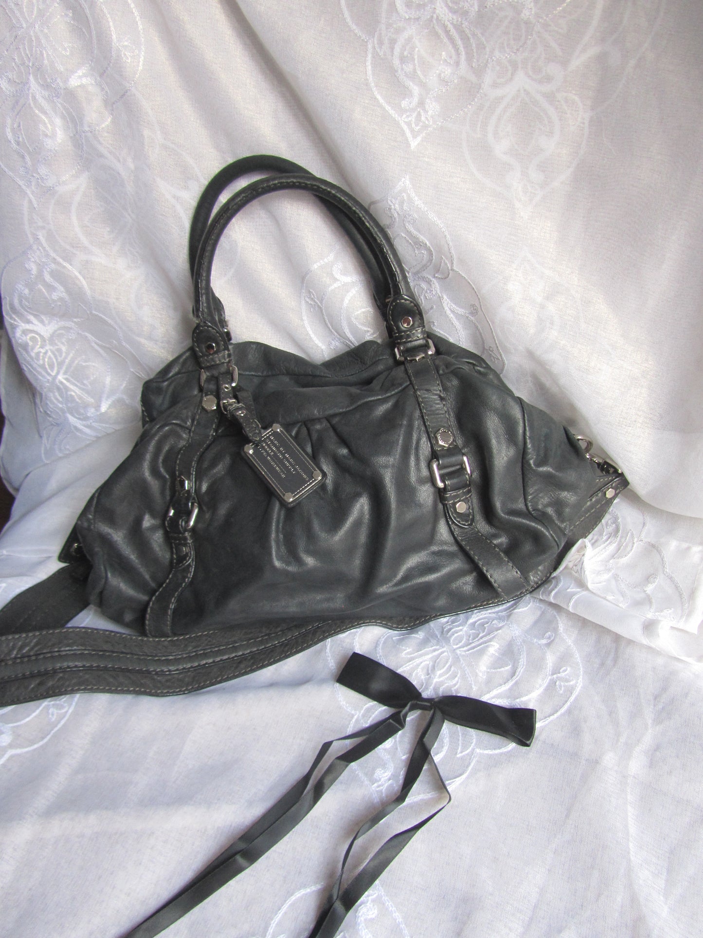 marc by marc jacobs grunge leather bag