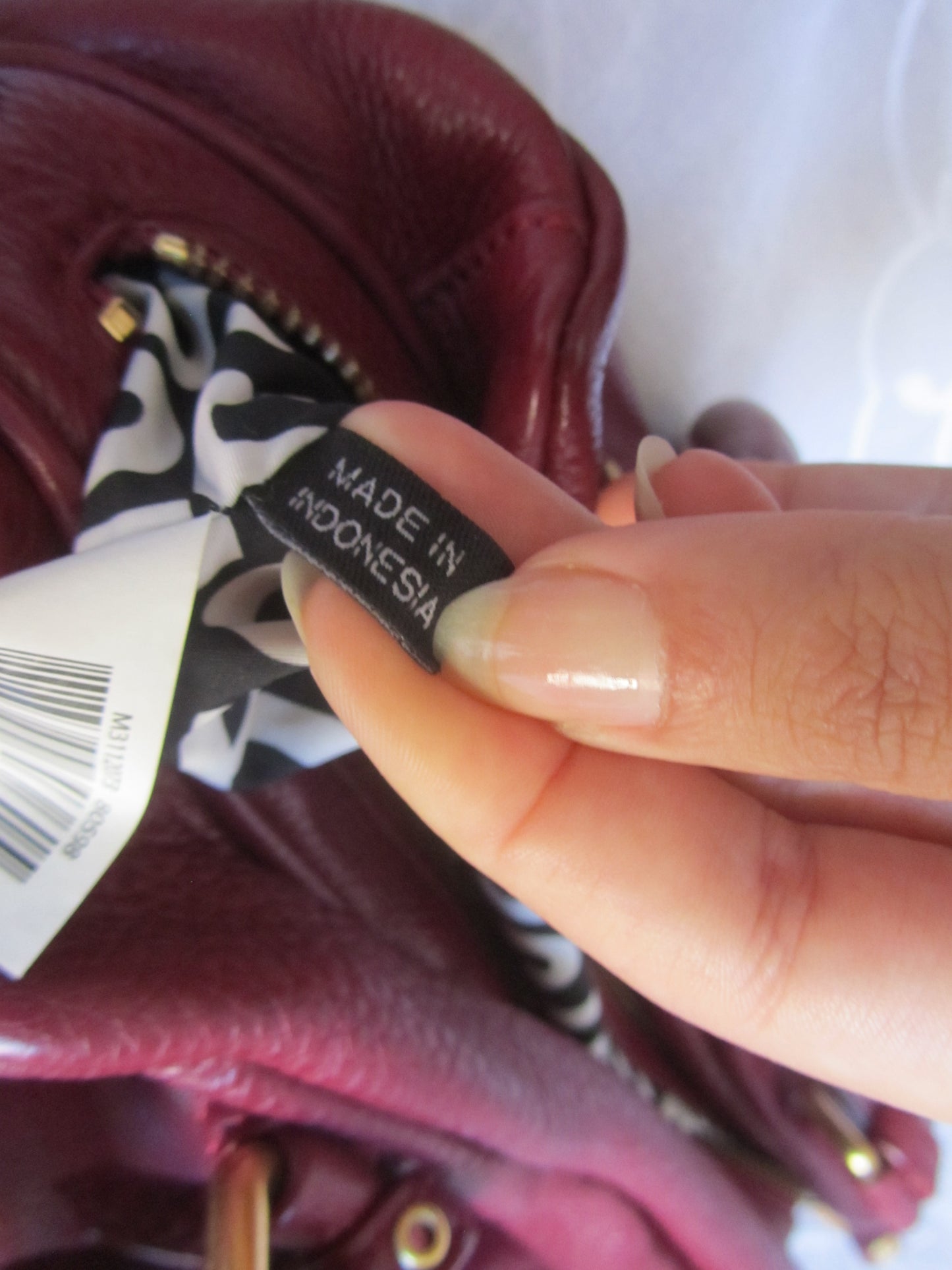 marc by marc jacobs wine red baby groovee