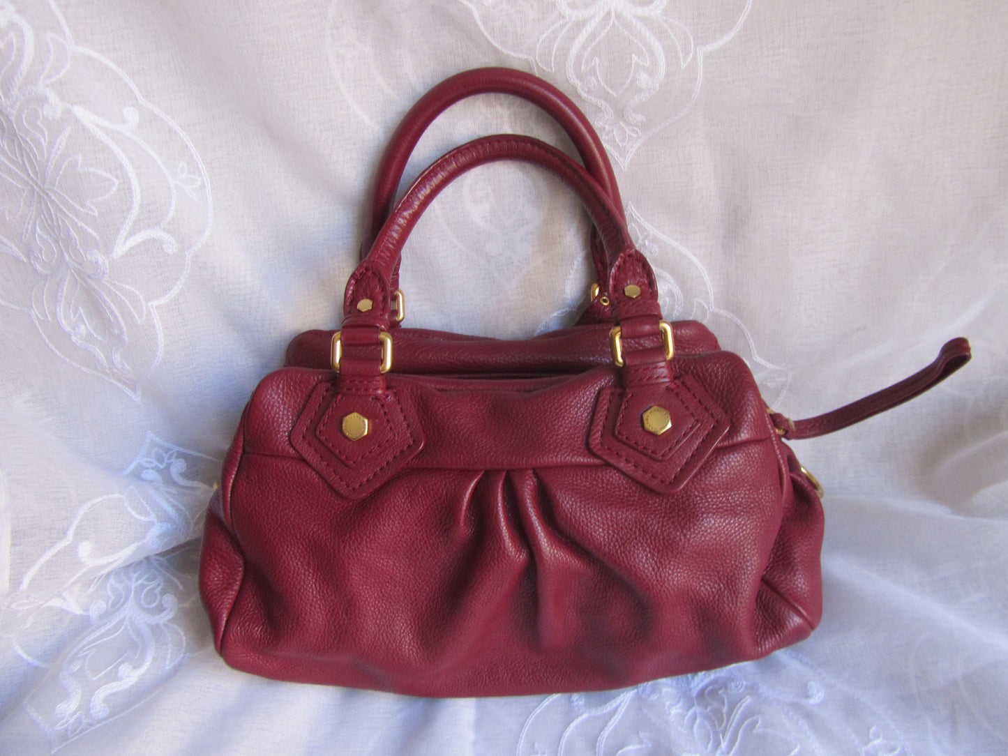 marc by marc jacobs wine red baby groovee