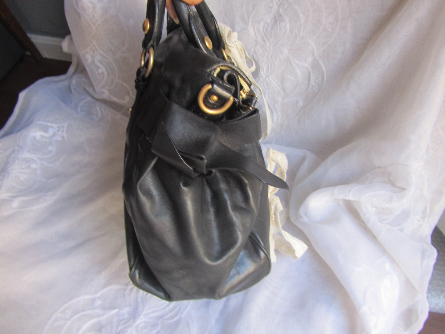 miu miu stunning vitello bow bag in black