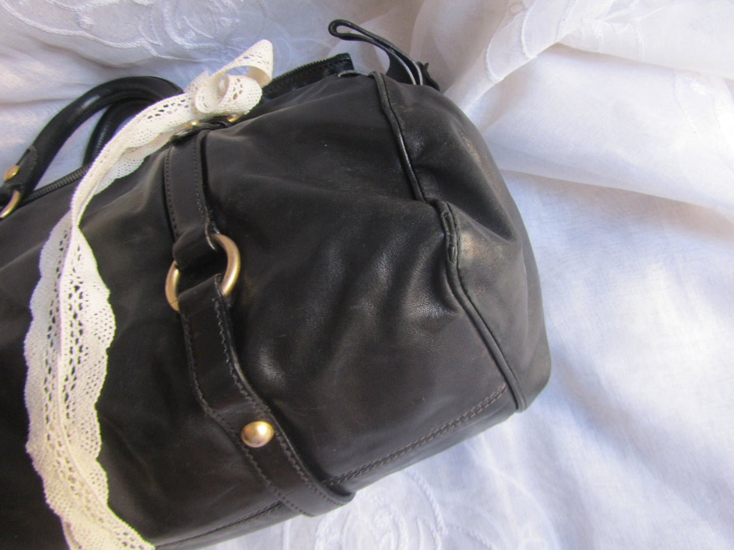 miu miu stunning vitello bow bag in black
