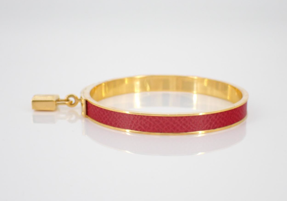 HERMÈS Red Kelly Lock Cadena Bangle Bracelet