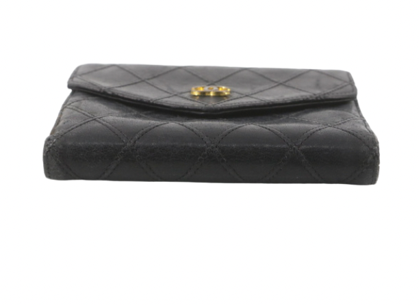 chanel quilted folding elegant wallet