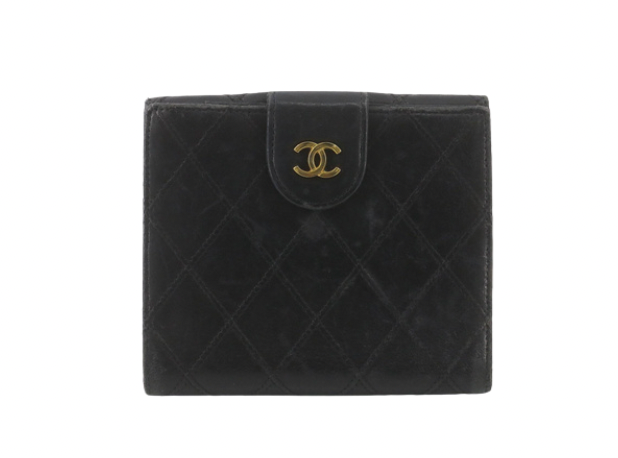 chanel quilted folding elegant wallet