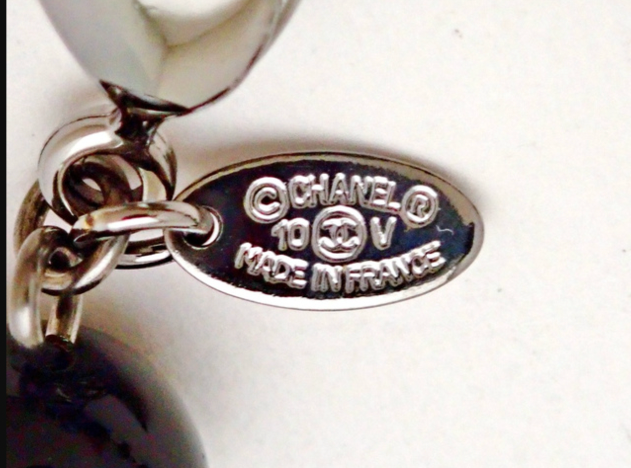 CHANEL Vintage Classic Engraved Black Stone Chunky Bracelet