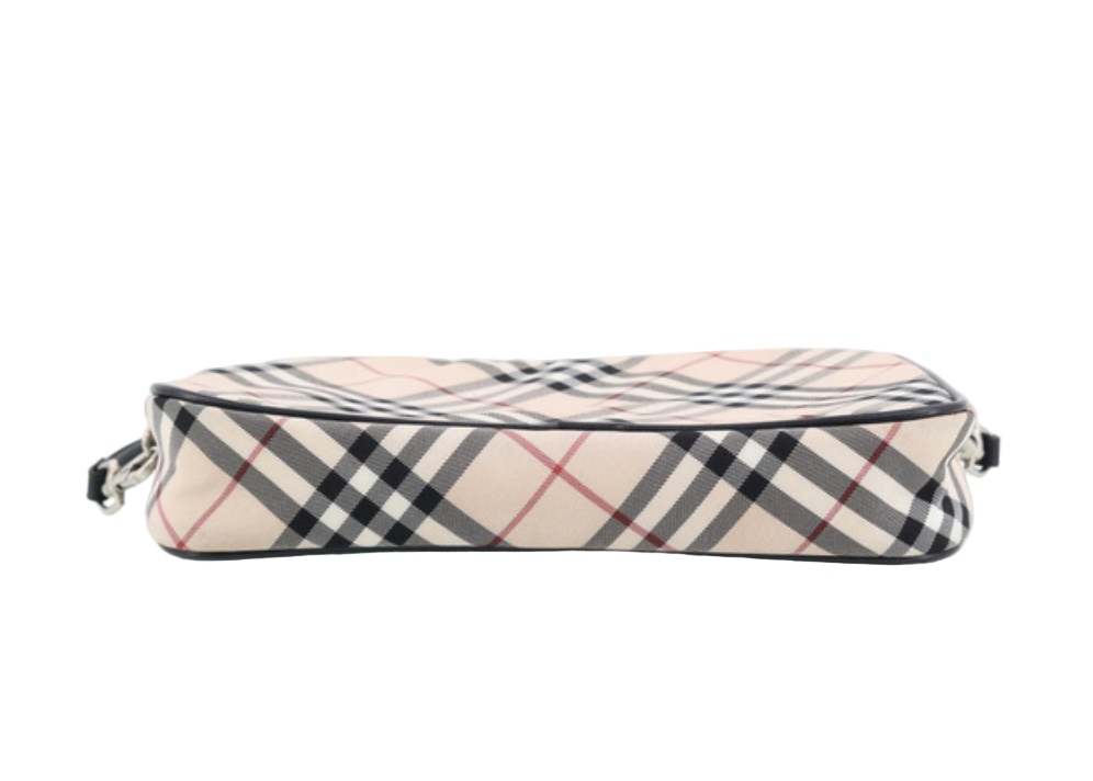 burberry cute nova plaid pochette shoulder bag