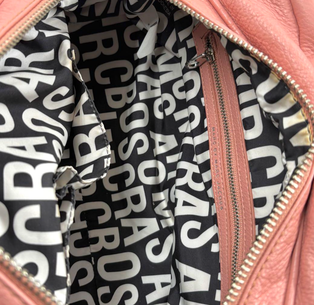 marc by marc jacobs baby groovee bag in pink