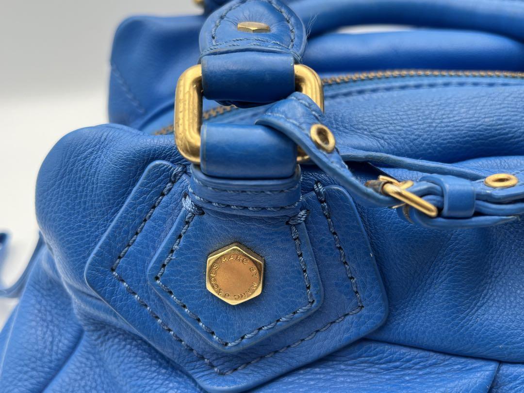 marc by marc jacobs baby groovee bag in royal blue