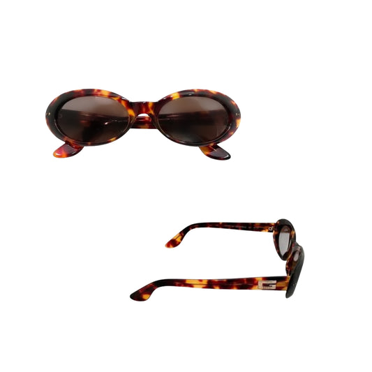 bella hadid's vintage gucci tortoiseshell oval sunglasses