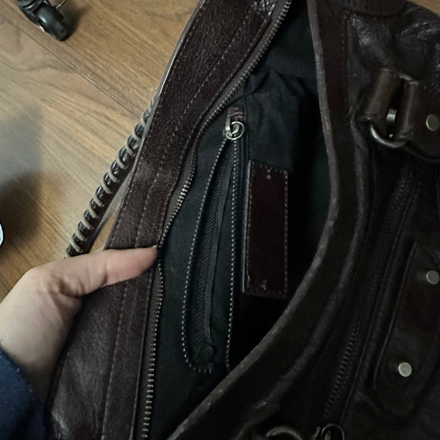 (EU ONLY) Balenciaga Chocolate Burgundy Classic City Bag