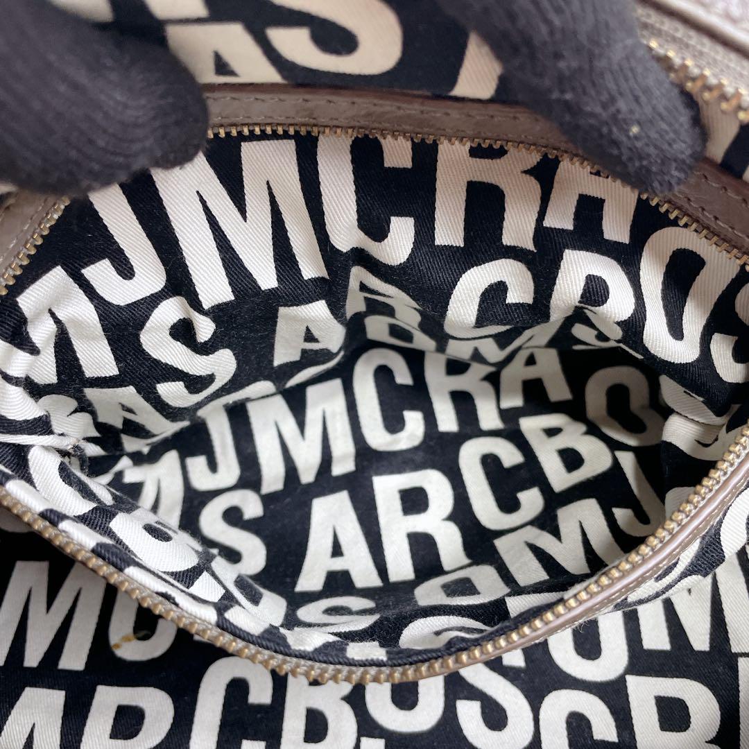 marc by marc jacobs beige large groovee bag