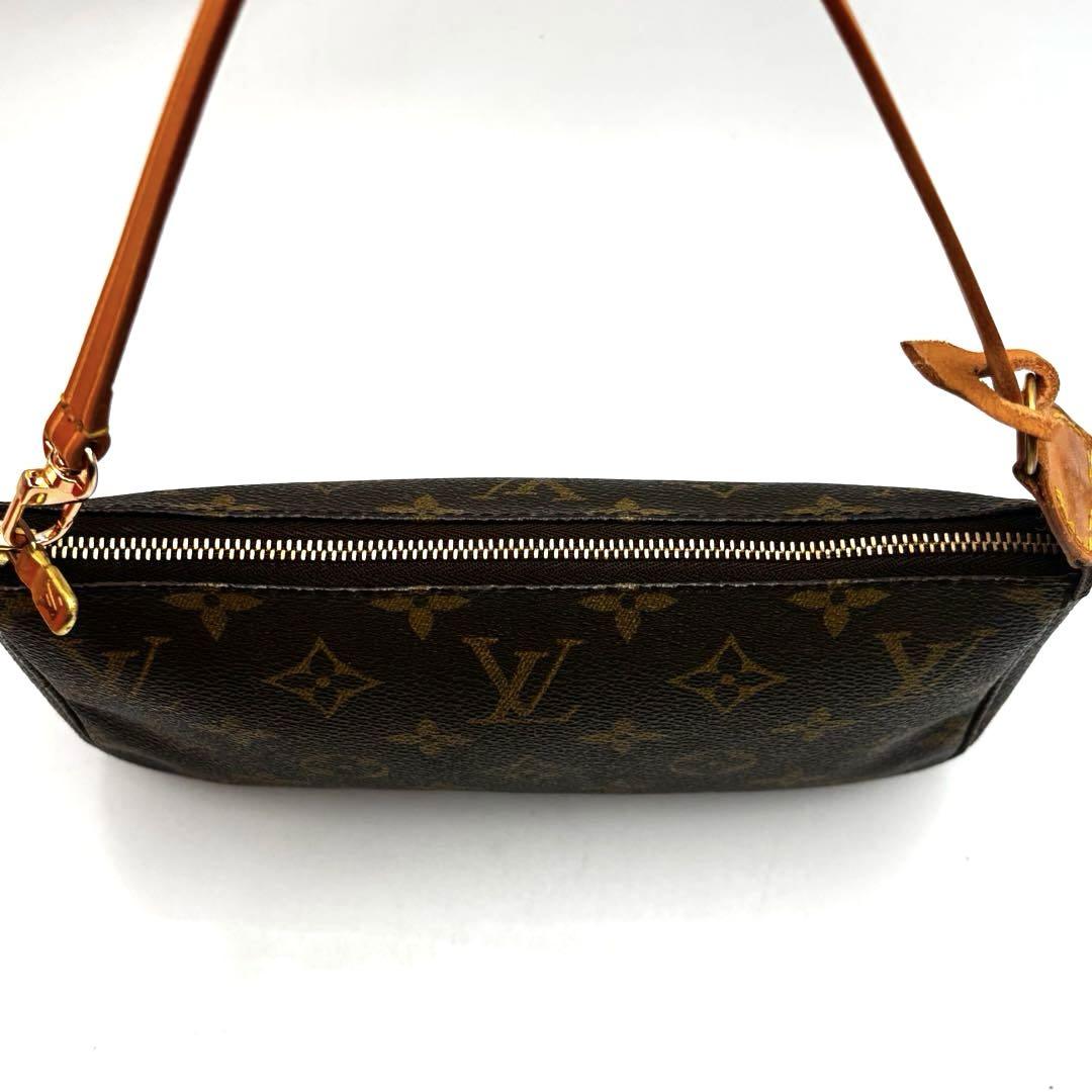 Vintage Louis Vuitton Pochette Shoulder Bag