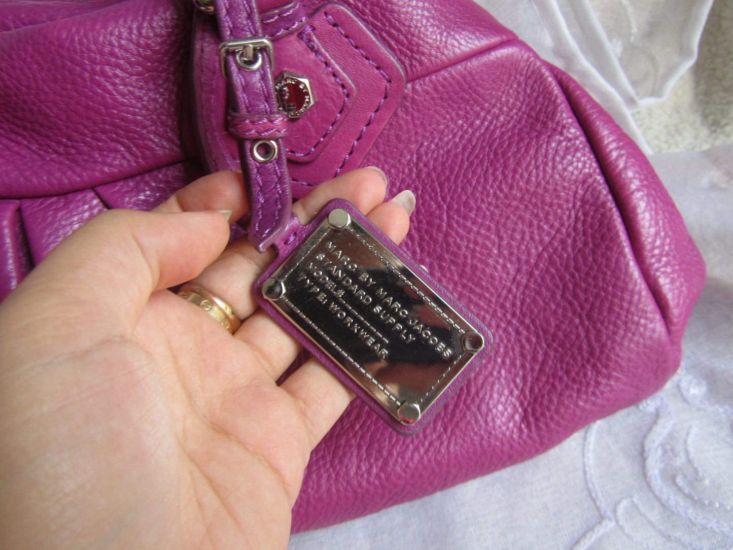 marc by marc jacobs vintage large groovee in magenta