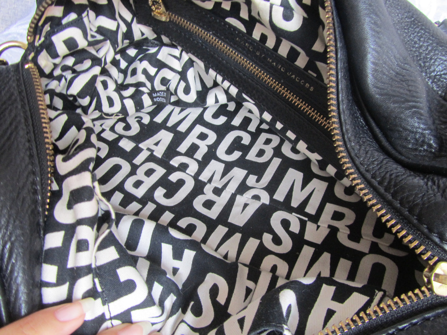 marc by marc jacobs vintage large groovee in black