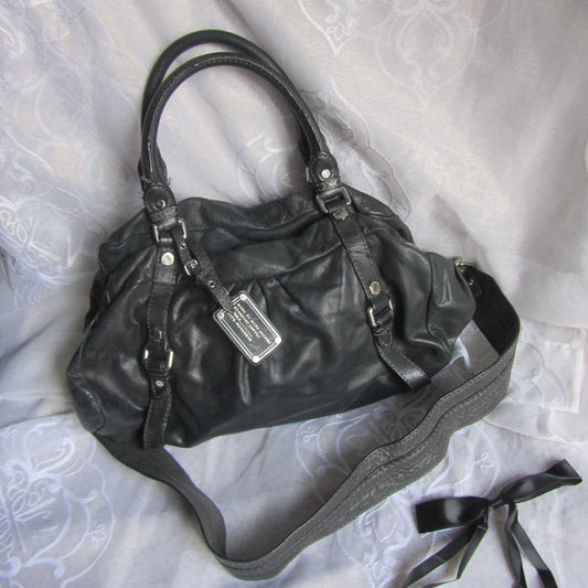 marc by marc jacobs grunge leather bag