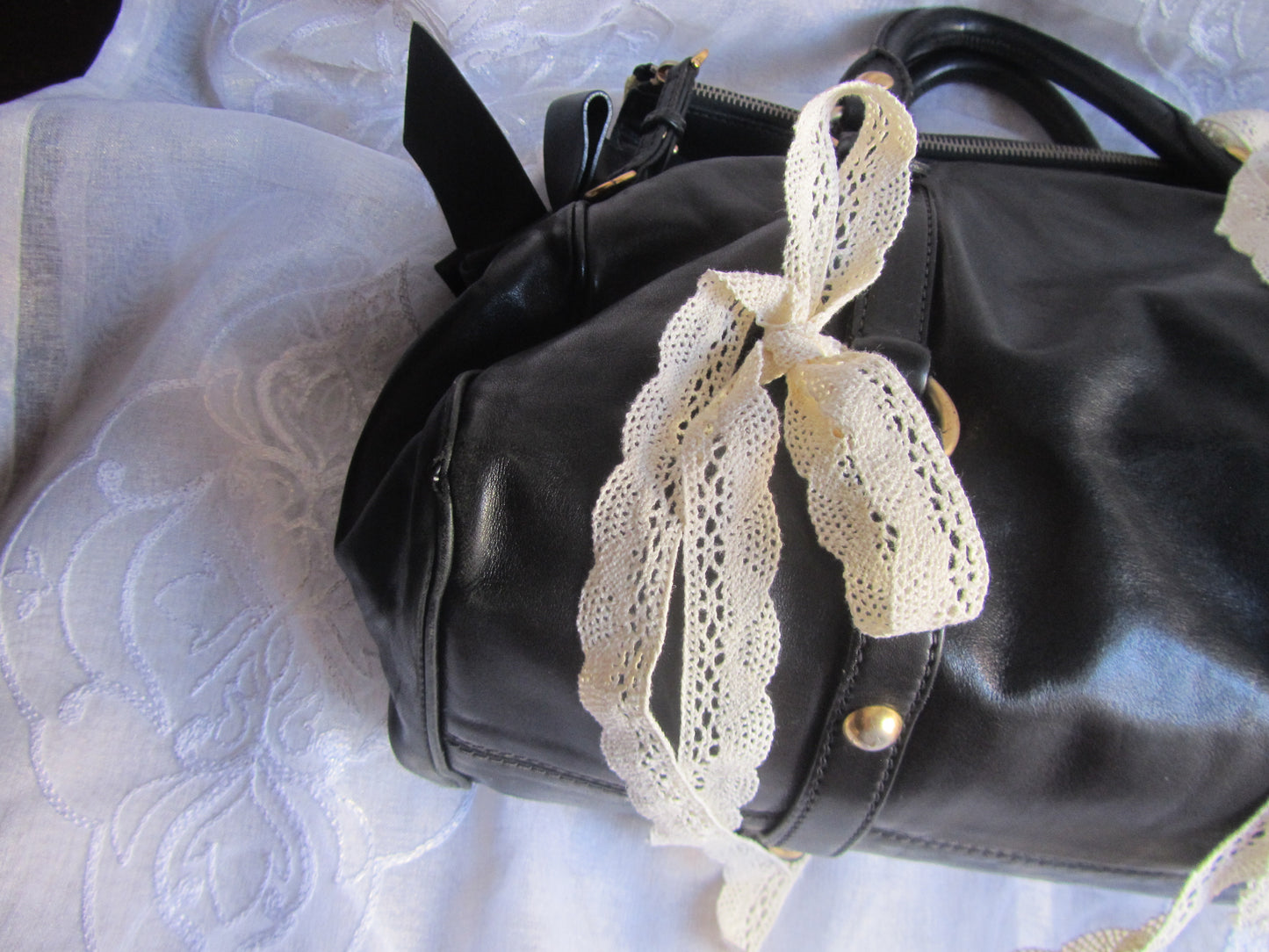 miu miu stunning vitello bow bag in black