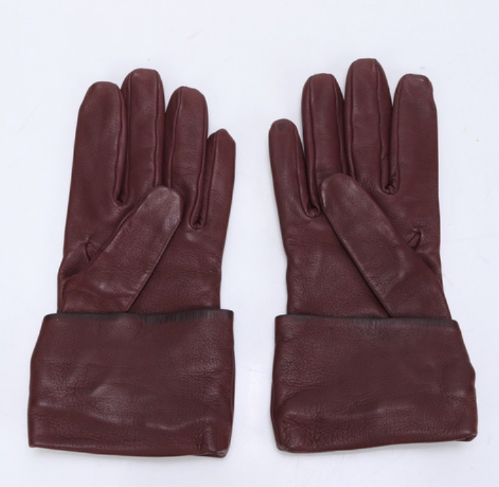 gucci rare burgundy heart girly gloves