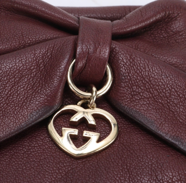 gucci rare burgundy heart girly gloves