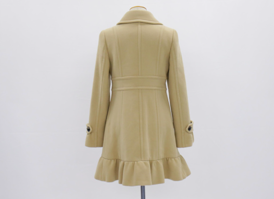 burberry beige pleated flirty coat