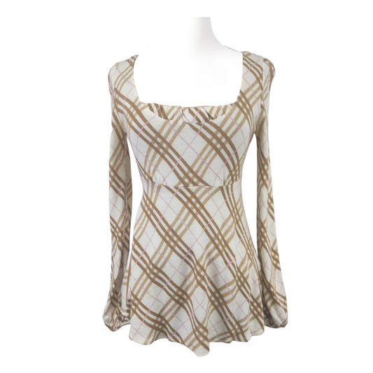 burberry girly early 2000s inspired long sleeve top