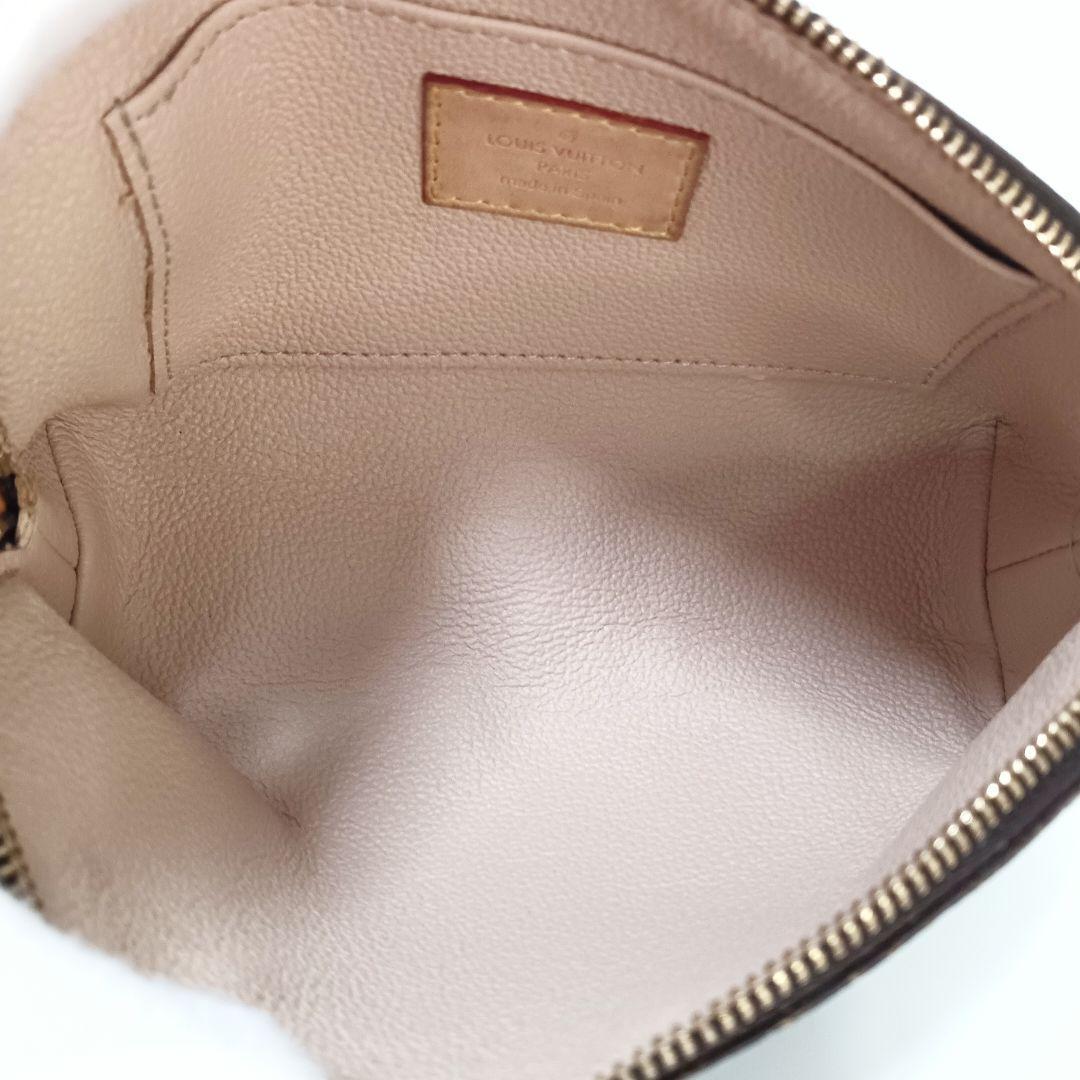 Louis Vuitton Monogram Cosmetic pouch