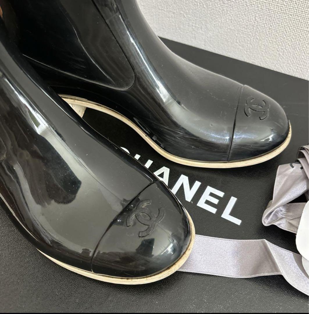 Chanel Floral Black Rain Boots (Size 36)