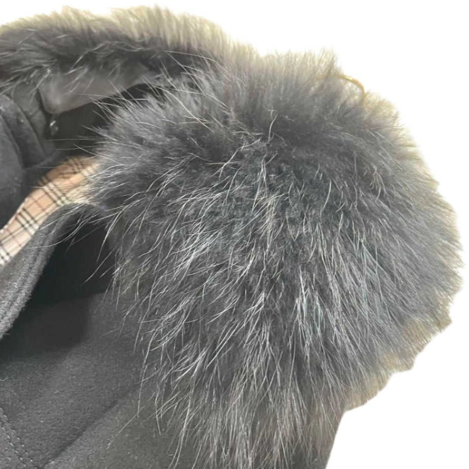 Burberry RARE Elegant Coat with Fur Collar