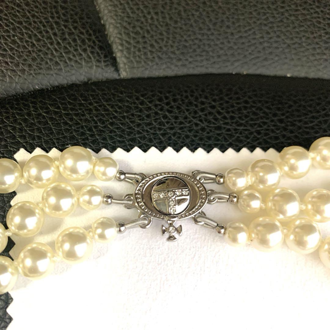 Vivienne Westwood Broken Pearl Necklace